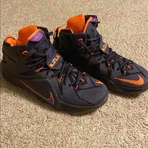 Lebron 12
